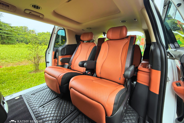 XE CARNIVAL LIMOUSINE